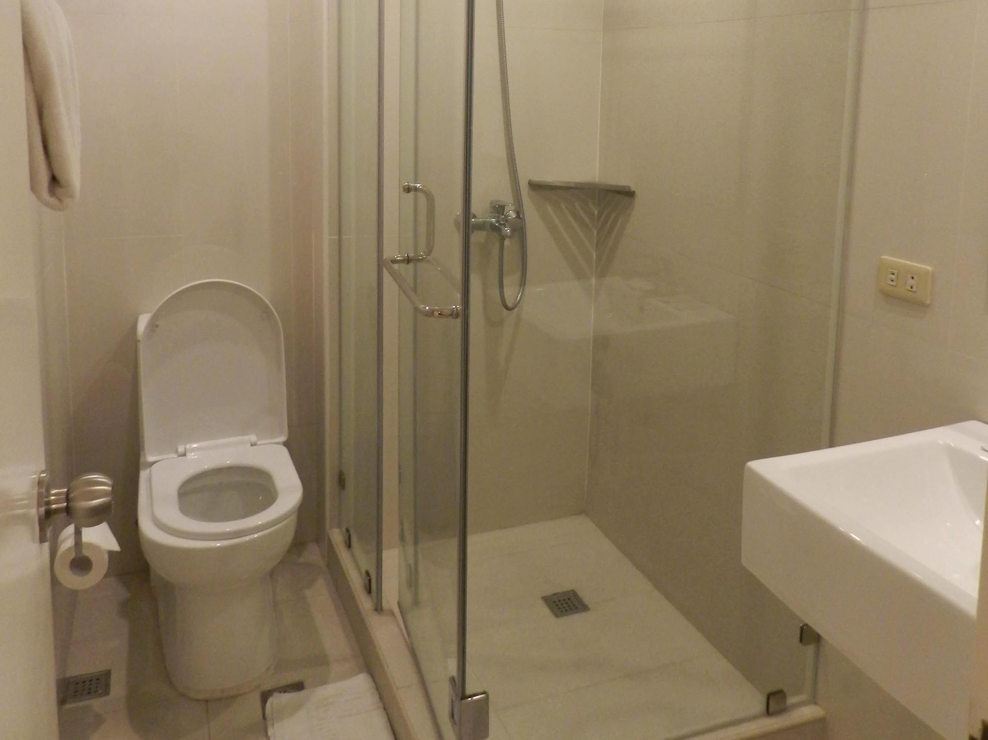 סן פדרו מקאטי Salcedo Suites מראה חיצוני תמונה
