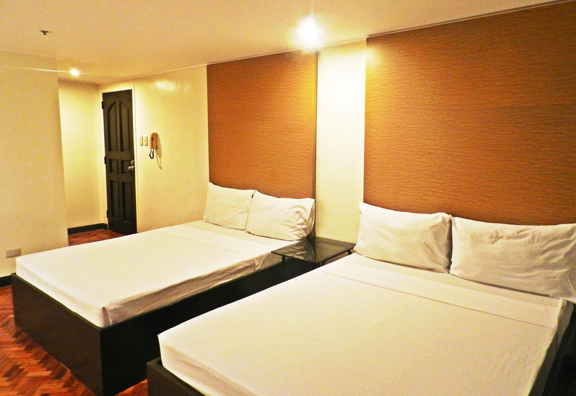 סן פדרו מקאטי Salcedo Suites מראה חיצוני תמונה